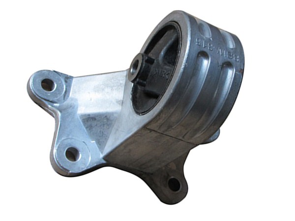 Engine Mount MR995315