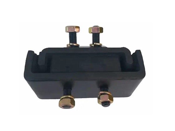 Engine Mount ME074705