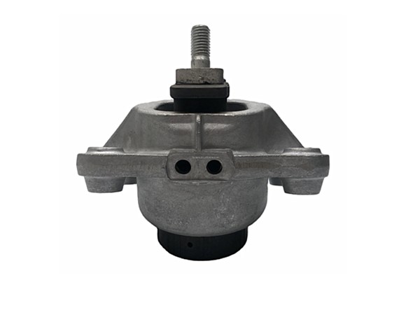 Engine Mount LR179381