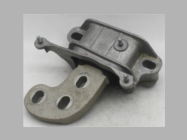 Engine Mount ET76-7M121-AC